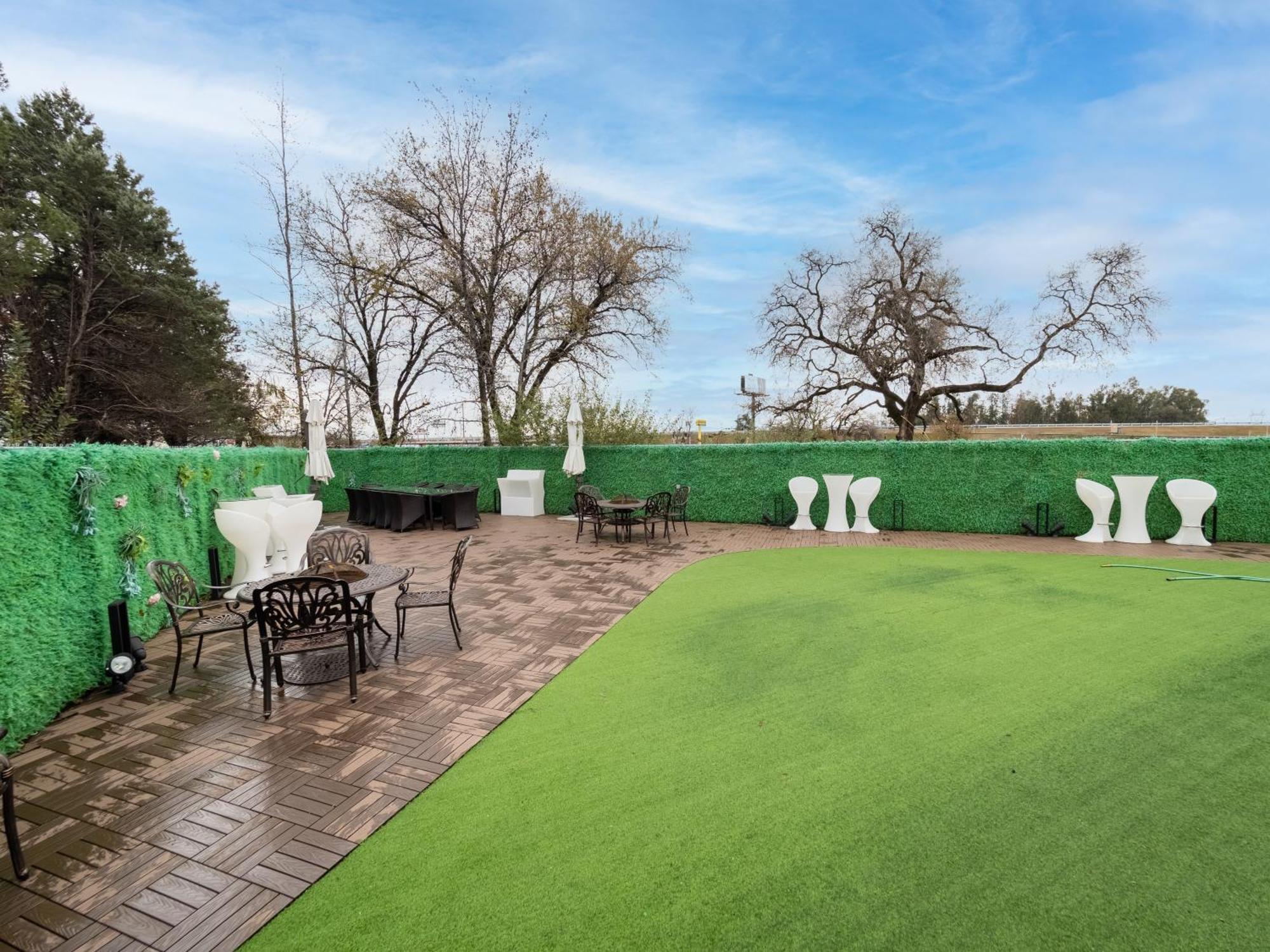 Baymont By Wyndham Anderson Motel Exterior photo
