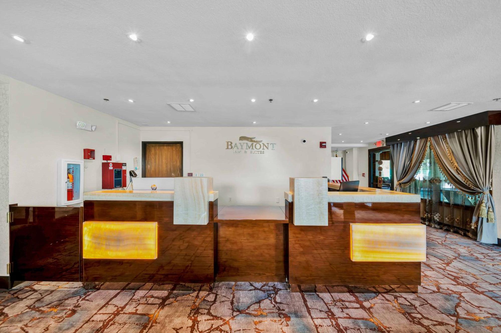 Baymont By Wyndham Anderson Motel Exterior photo